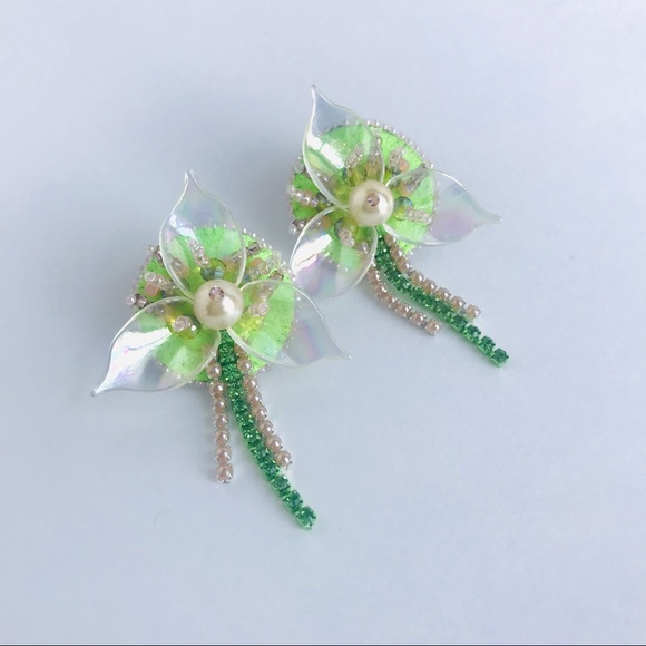 Floral stud earrings with crystal chain pendant - Picture 5 of 10